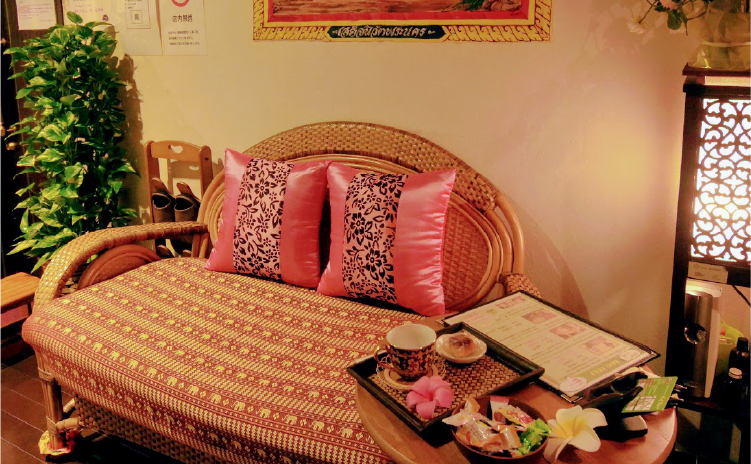 待合室のソファの写真